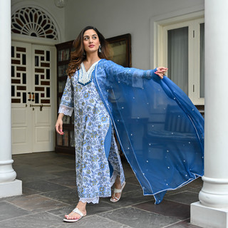 Uditi Singh feet photo 1