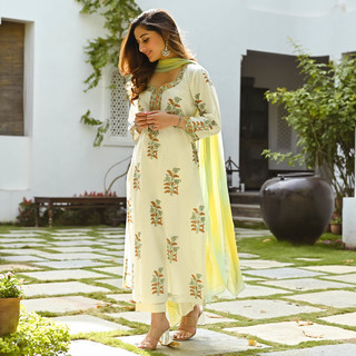 Uditi Singh feet photo 15