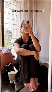 Uditi Singh feet photo 8