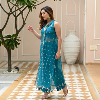 Uditi Singh feet photo 17