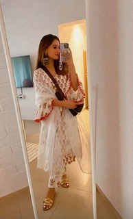 Uditi Singh feet photo 10