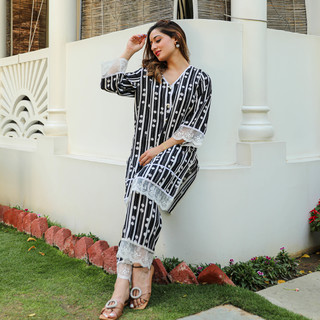 Uditi Singh feet photo 11
