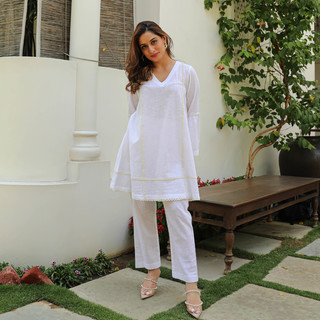 Uditi Singh feet photo 13