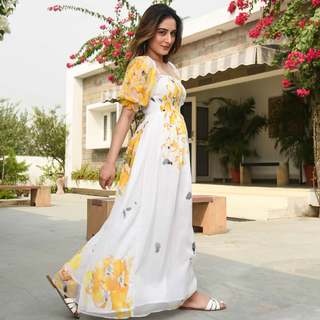 Uditi Singh feet photo 10