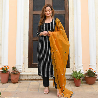 Uditi Singh feet photo 20
