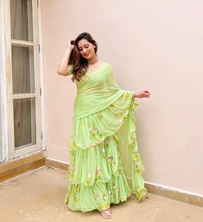 Uditi Singh feet photo 9