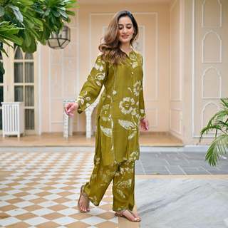 Uditi Singh feet photo 9