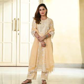 Uditi Singh feet photo 14