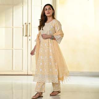 Uditi Singh feet photo 13