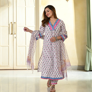 Uditi Singh feet photo 11