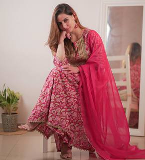 Uditi Singh feet photo 2