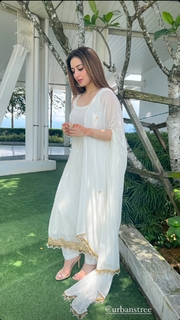 Uditi Singh feet photo 13