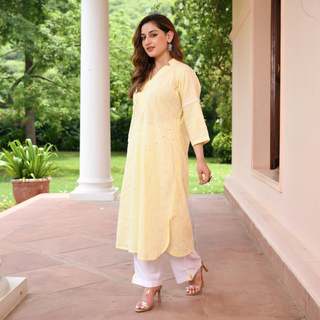 Uditi Singh feet photo 13