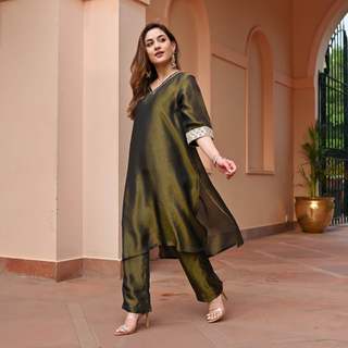 Uditi Singh feet photo 9