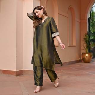 Uditi Singh feet photo 8