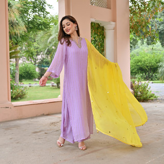 Uditi Singh feet photo 17