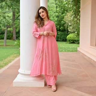Uditi Singh feet photo 4