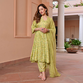 Uditi Singh feet photo 17