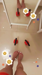 Uditi Singh feet photo 4