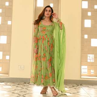 Uditi Singh feet photo 17