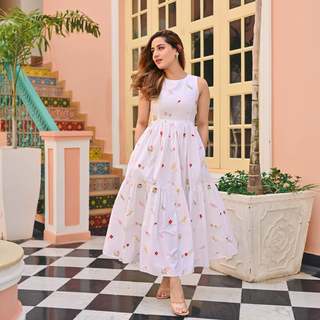 Uditi Singh feet photo 3