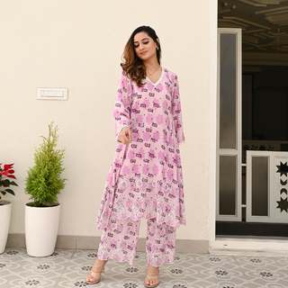 Uditi Singh feet photo 1