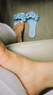 Uditi Singh feet photo 16