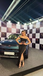 Uditi Singh feet photo 4