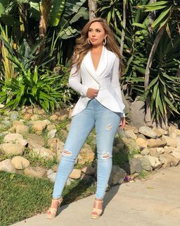 Uldouz Wallace feet photo 7
