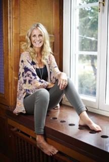 Ulrika Jonsson feet photo 12