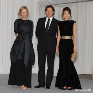 Uma Thurman feet photo thumbnail