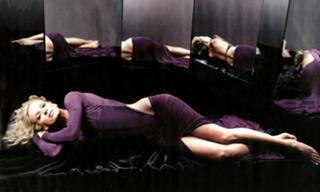 Uma Thurman feet photo thumbnail