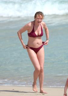 Uma Thurman feet photo thumbnail