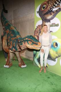 Uma Thurman feet photo thumbnail