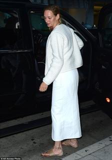 Uma Thurman feet photo thumbnail