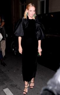 Uma Thurman feet photo thumbnail