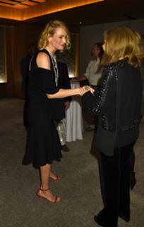 Uma Thurman feet photo thumbnail