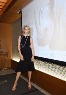 Uma Thurman feet photo thumbnail