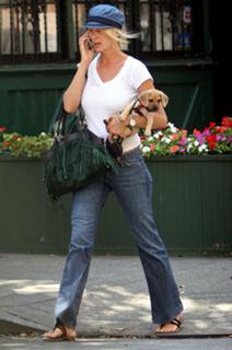 Uma Thurman feet photo thumbnail