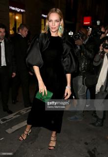 Uma Thurman feet photo thumbnail