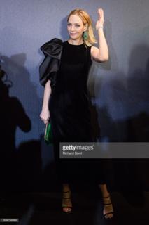 Uma Thurman feet photo thumbnail