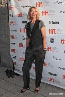 Uma Thurman feet photo thumbnail