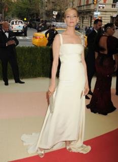 Uma Thurman feet photo thumbnail