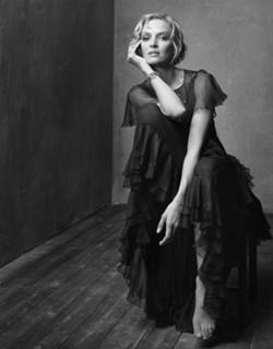 Uma Thurman feet photo thumbnail