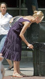 Uma Thurman feet photo thumbnail