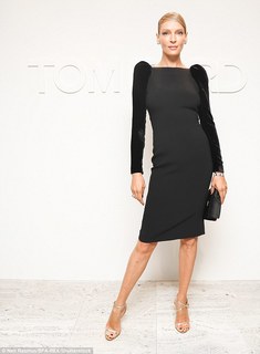 Uma Thurman feet photo thumbnail