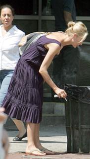 Uma Thurman feet photo thumbnail