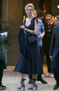 Uma Thurman feet photo thumbnail