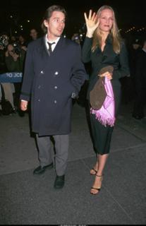 Uma Thurman feet photo thumbnail