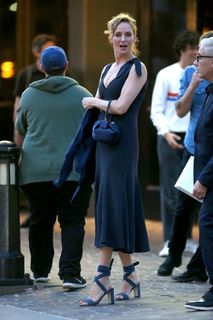 Uma Thurman feet photo thumbnail